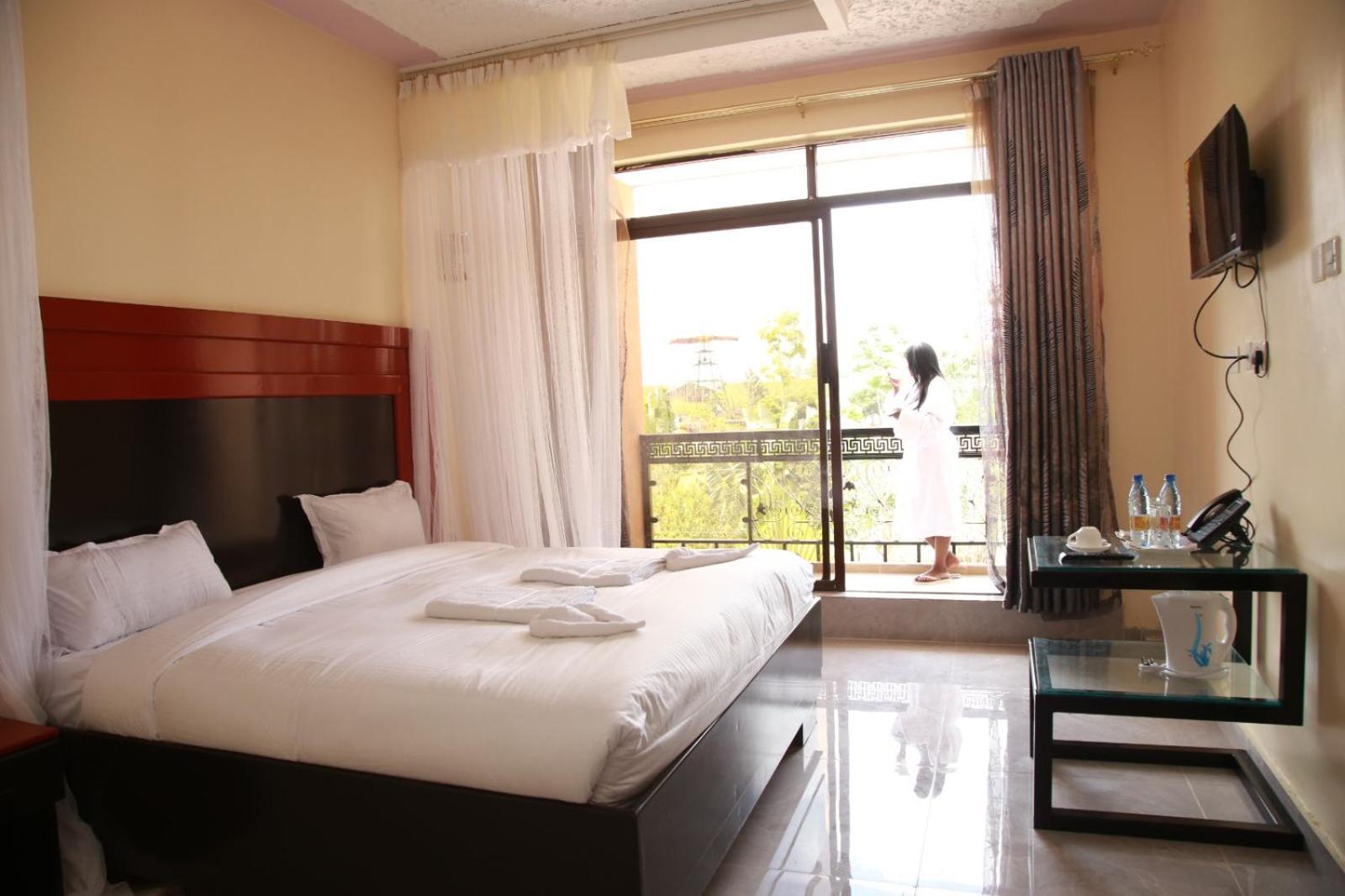 Sunstar Resort Thika Bagian luar foto