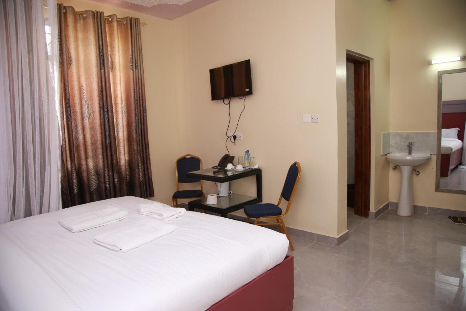 Sunstar Resort Thika Bagian luar foto